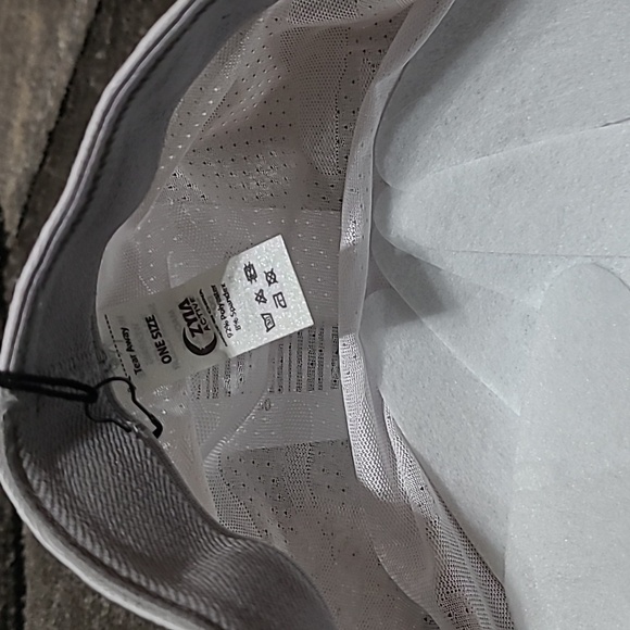 ZYIA ACTIVE EMBROIDERED WHITE CAMO MESH FITTED HAT - Picture 9 of 10